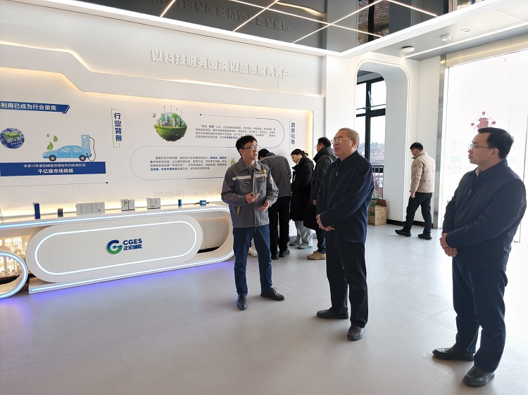 <h3>12</h3><p>2026-02</p>