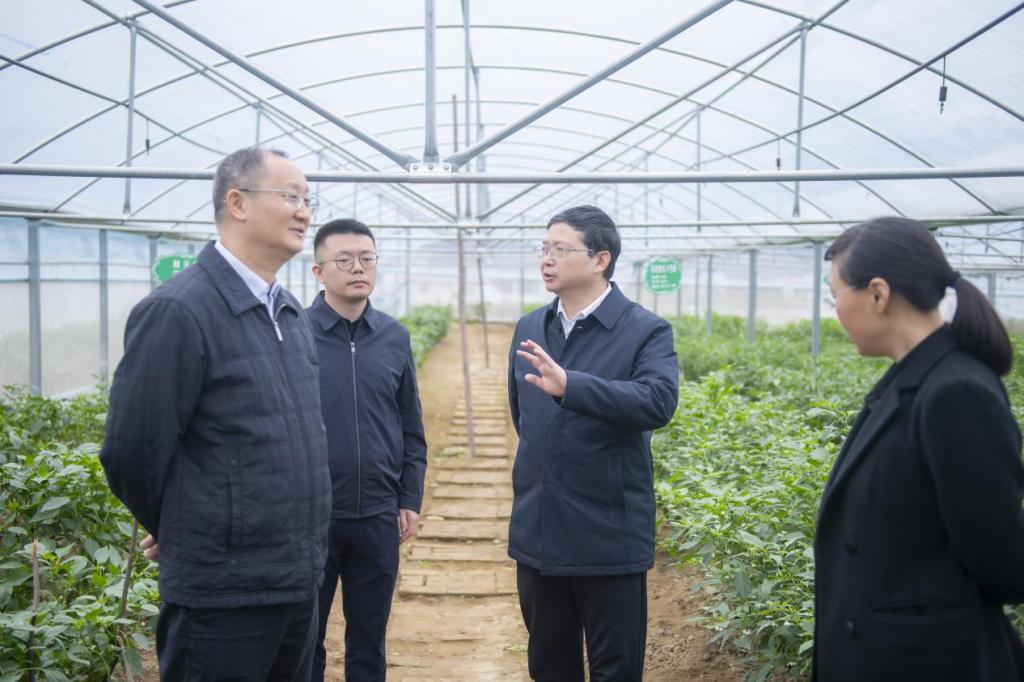 <h3>22</h3><p>2025-10</p>